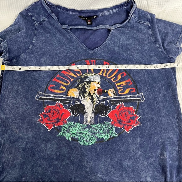 Guns N’ Roses graphic band tee women’s size XS - Picture 8 of 10